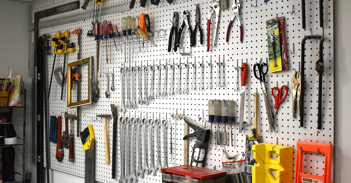 Slatwalls & Pegboards