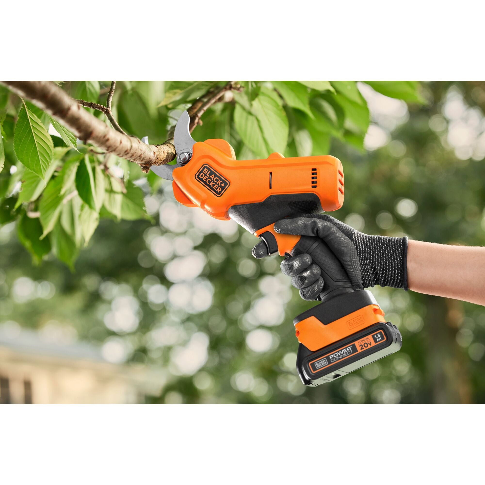 20v-max-powerconnect-cordless-pruner-battery-and-charger-included-bcpr320c1-blackdecker