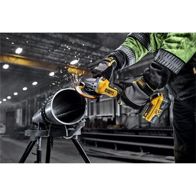 DEWALT 20V MAX* XR&reg;Brushless Cordless 4-1/2-in. - 5-in. (114mm - 127mm) Variable Speed Paddle Switch Angle Grinder (Tool Only)