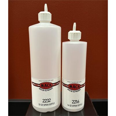 Mack Brushes 32OZ FLIP TOP WASH BOTTLE