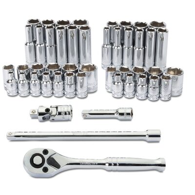 Titan 47 pc. 1/4 in. Drive Mechanic SAE/MM Socket Set